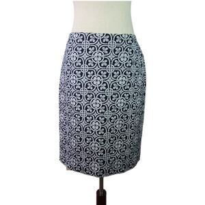 Talbots Dark Blue  Floral Lined Knee Skirt Size 4 Petite